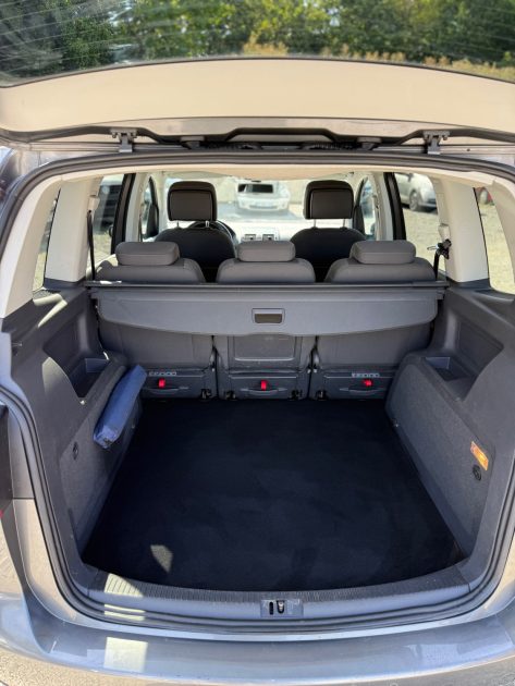 VOLKSWAGEN TOURAN 1.6 TDI 105 LIFE DSG 2013