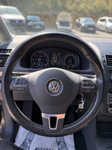 VOLKSWAGEN TOURAN 1.6 TDI 105 LIFE DSG 2013
