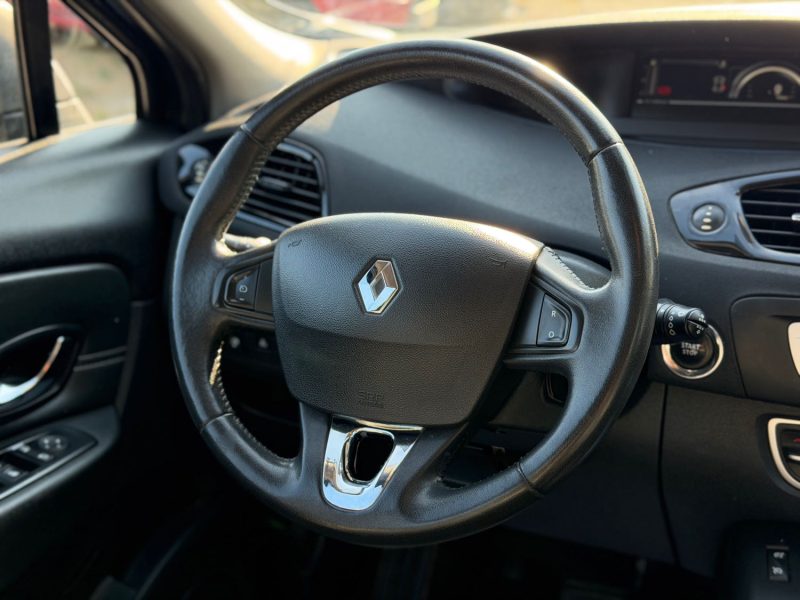 RENAULT SCÉNIC III 1.5 DCI 110 EDC DYNAMIQUE - Boîte Auto - GPS - Révisé & Garanti 6 Mois
