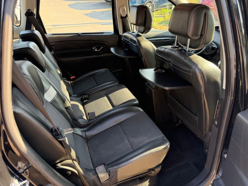 RENAULT SCÉNIC III 1.5 DCI 110 EDC DYNAMIQUE - Boîte Auto - GPS - Révisé & Garanti 6 Mois
