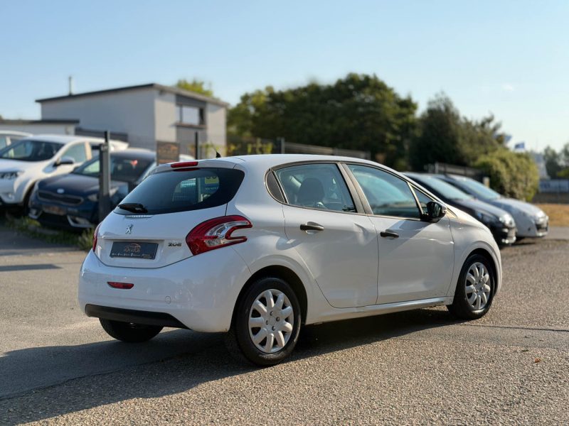PEUGEOT 208 1.4 HDI 68 ACTIVE - Clim - Bluetooth - Révisée & Garantie 6 Mois