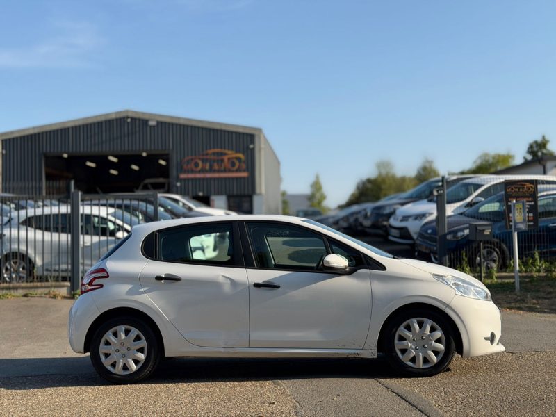 PEUGEOT 208 1.4 HDI 68 ACTIVE - Clim - Bluetooth - Révisée & Garantie 6 Mois