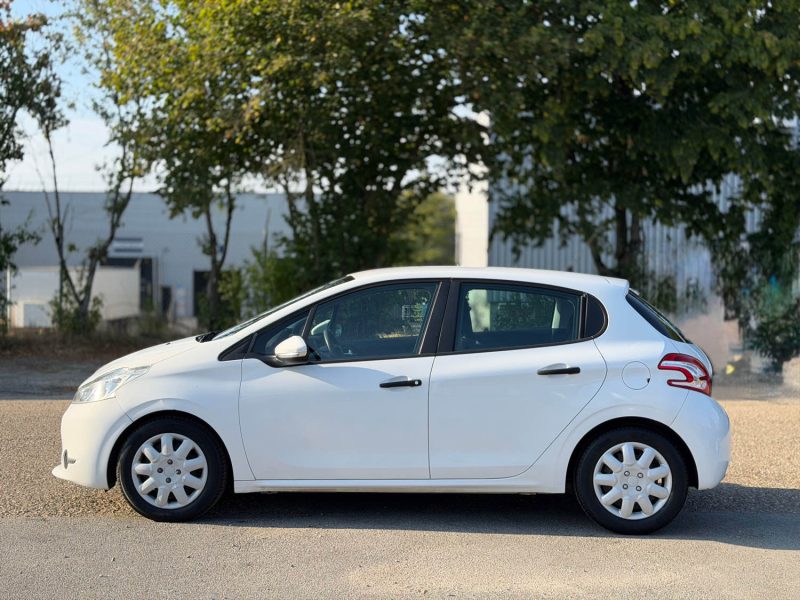 PEUGEOT 208 1.4 HDI 68 ACTIVE - Clim - Bluetooth - Révisée & Garantie 6 Mois