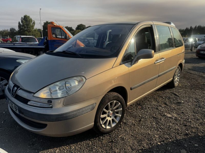 PEUGEOT 807 2.2 HDI SR 2003