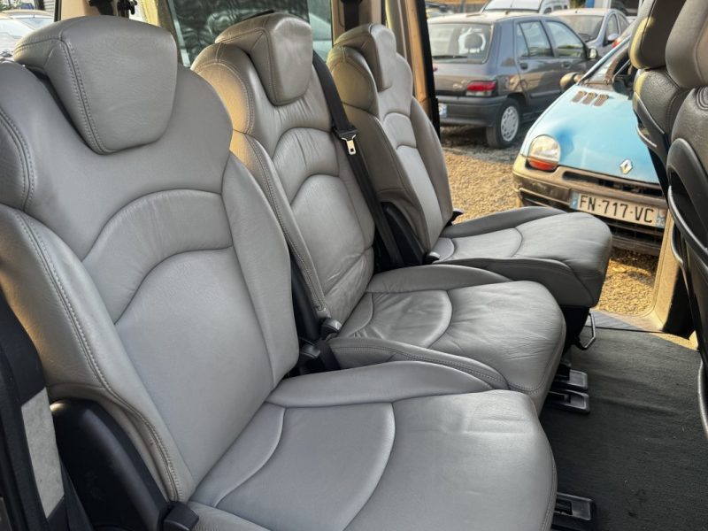 PEUGEOT 807 2.2 HDI SR 2003