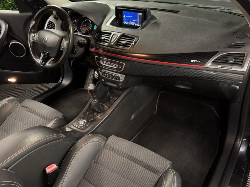 RENAULT MEGANE 3 III PHASE 2 COUPE GT LINE 1.6 DCI 130 Cv ECRAN GPS / TOIT PANO - MOTEUR A CHAINE
