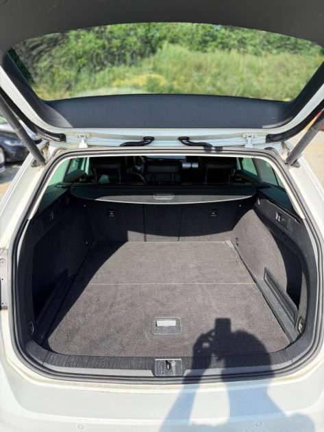 VOLKSWAGEN PASSAT 8 SW 2.0 TDI 150 CARRAT DSG 2015