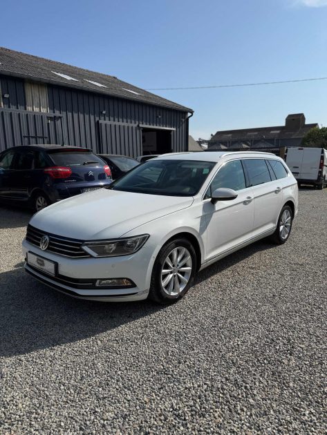 VOLKSWAGEN PASSAT 8 SW 2.0 TDI 150 CARRAT DSG 2015