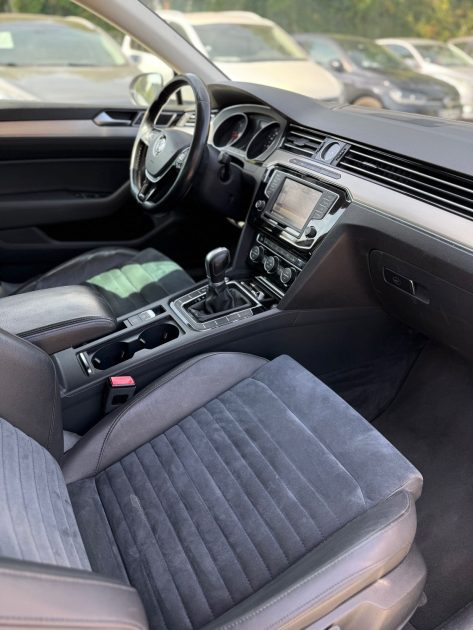 VOLKSWAGEN PASSAT 8 SW 2.0 TDI 150 CARRAT DSG 2015