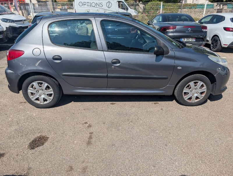 PEUGEOT 206 + 1.1 URBAN 60CH EXCELLENT ETAT GARANTIE 12 MOIS