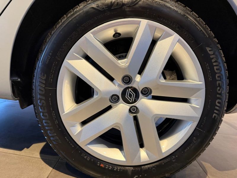 RENAULT CLIO 1.5 BLUE DCI 100 EVOLUTION 