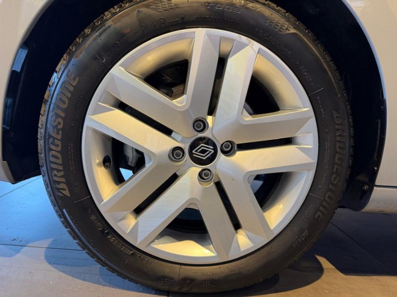 RENAULT CLIO 1.5 BLUE DCI 100 EVOLUTION 
