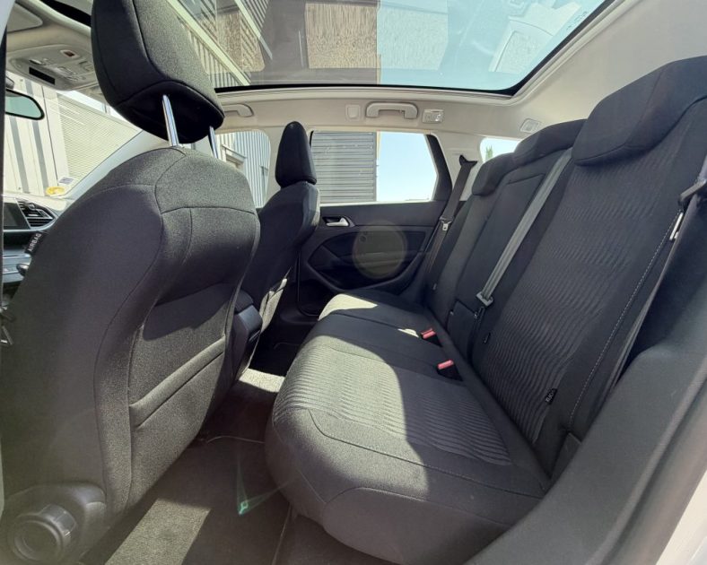 PEUGEOT 308 II SW 2.0 HDI - 150 ch - Sièges Chauffants - Toit Panoramique - Entretient complet