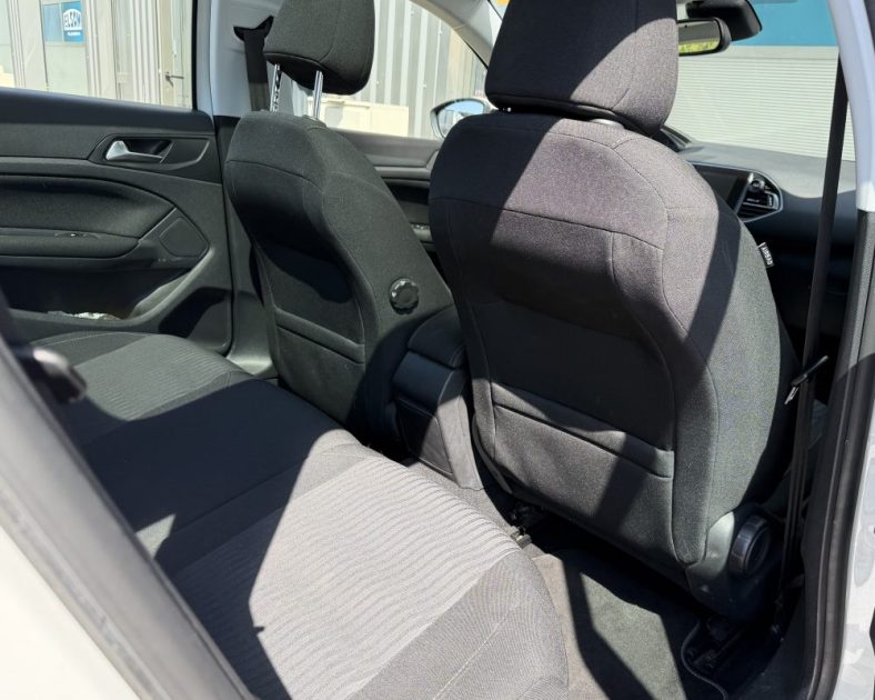 PEUGEOT 308 II SW 2.0 HDI - 150 ch - Sièges Chauffants - Toit Panoramique - Entretient complet