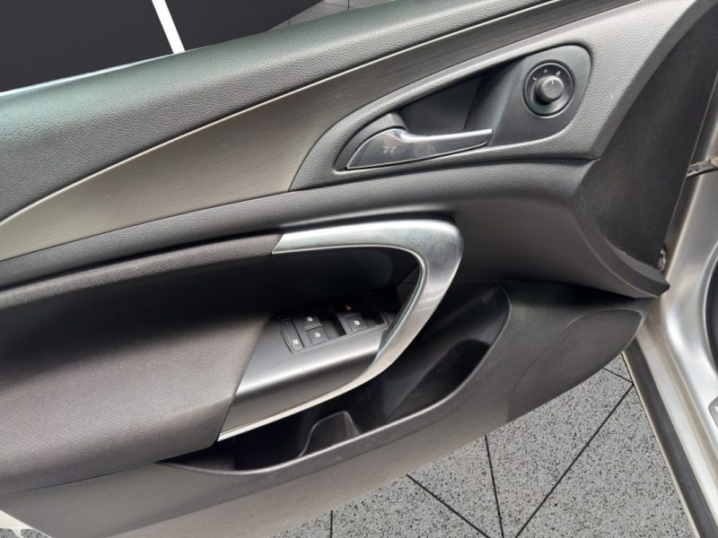 OPEL INSIGNIA ST 2.0 CDTI 110CH COSMO 2011