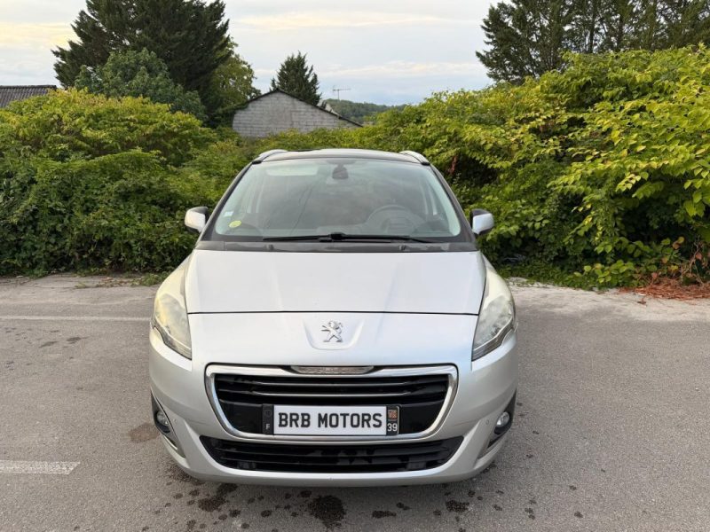 PEUGEOT 5008 - 1.6 115ch HDi ALLURE