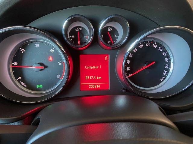 OPEL INSIGNIA 2.0 CDTI 160 COSMO 2011