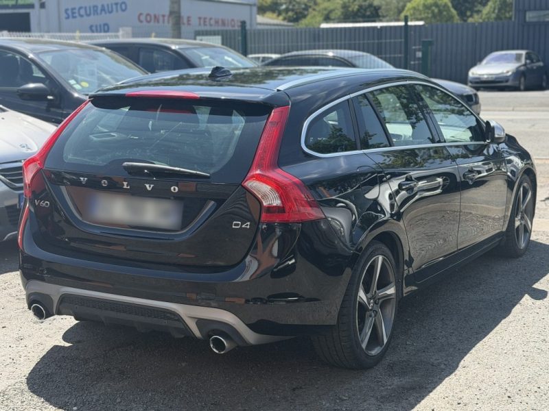 VOLVO V60 D4 2.0 TDI 190 cv-  Garantie 12 mois- R-Design - Boite Automatique