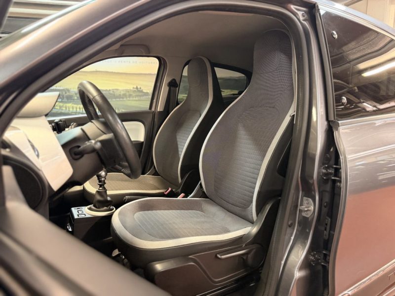 RENAULT TWINGO III 0.9 TCE 90ch COSMIC 