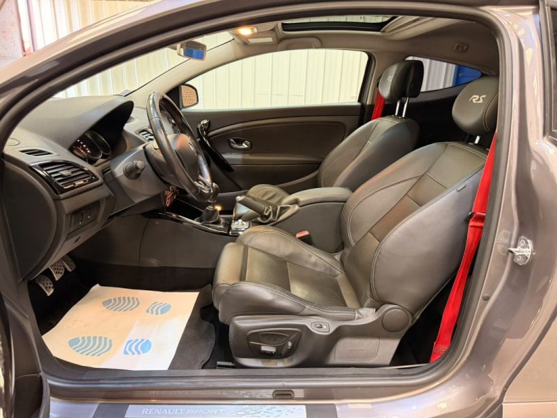 Renault Megane III (2) RS LUXE 265CH 