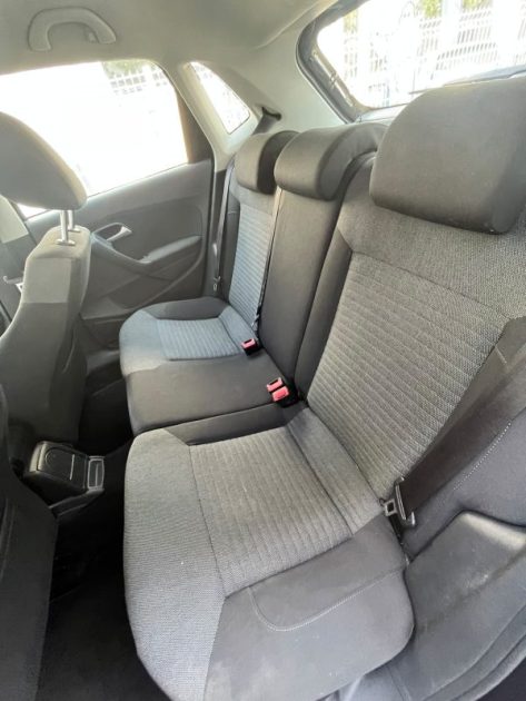 VOLKSWAGEN Polo V Confortline  90 ch 1.6 TDI 1ère main / Climatisation