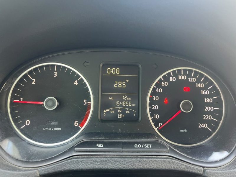 VOLKSWAGEN Polo V Confortline  90 ch 1.6 TDI 1ère main / Climatisation