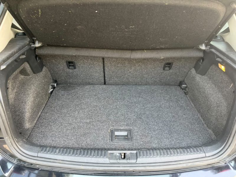 VOLKSWAGEN Polo V Confortline  90 ch 1.6 TDI 1ère main / Climatisation