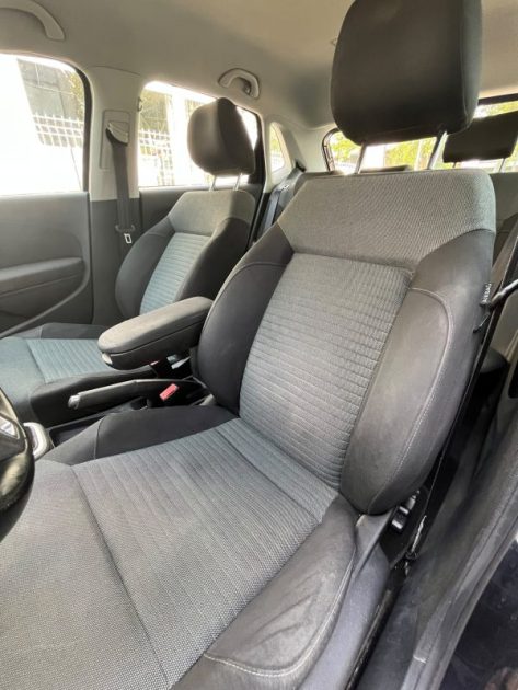 VOLKSWAGEN Polo V Confortline  90 ch 1.6 TDI 1ère main / Climatisation