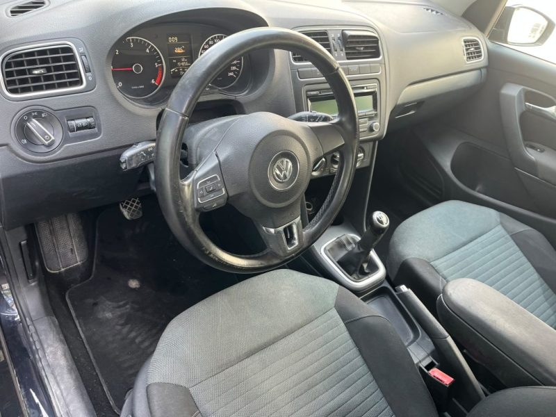 VOLKSWAGEN Polo V Confortline  90 ch 1.6 TDI 1ère main / Climatisation