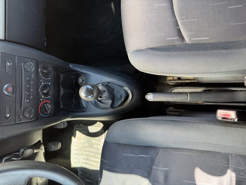 RENAULT CLIO AUTHENTIQUE 1.5 DCI 65 2004