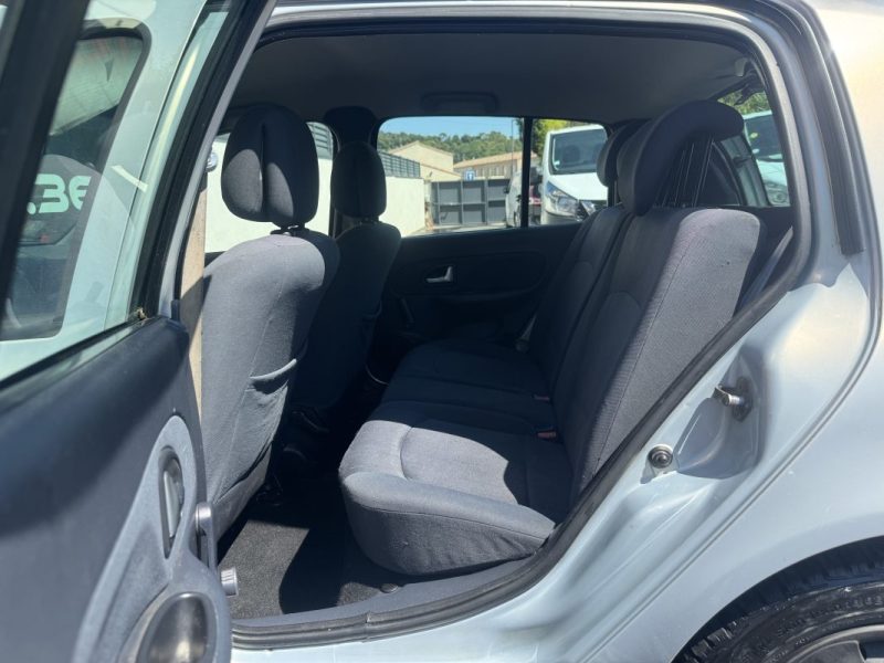 RENAULT CLIO AUTHENTIQUE 1.5 DCI 65 2004