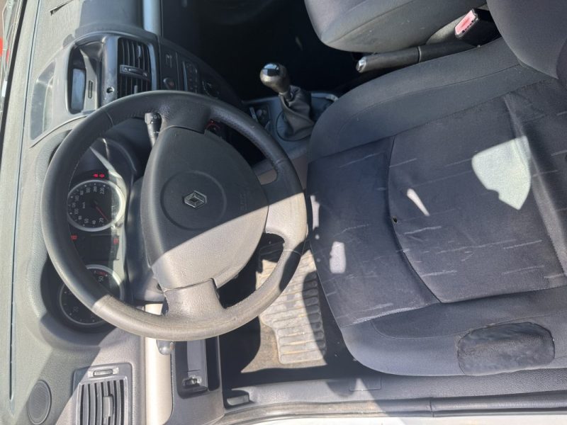 RENAULT CLIO AUTHENTIQUE 1.5 DCI 65 2004