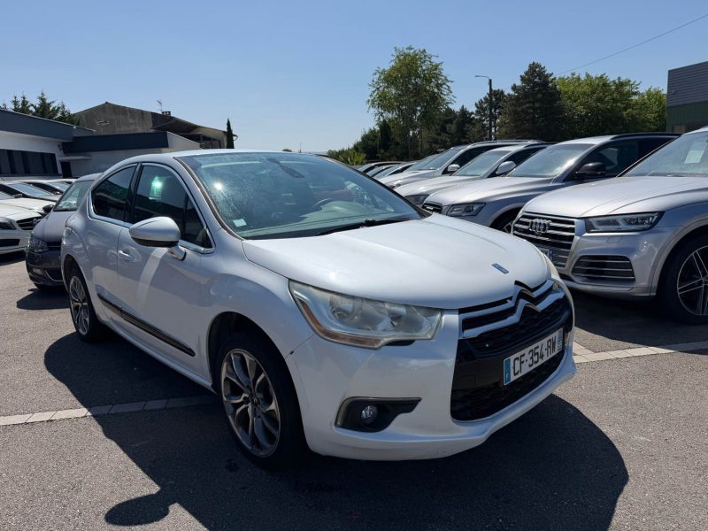 CITROEN DS4 1.6 E-HDI 110CH SO CHIC GARANTIE 