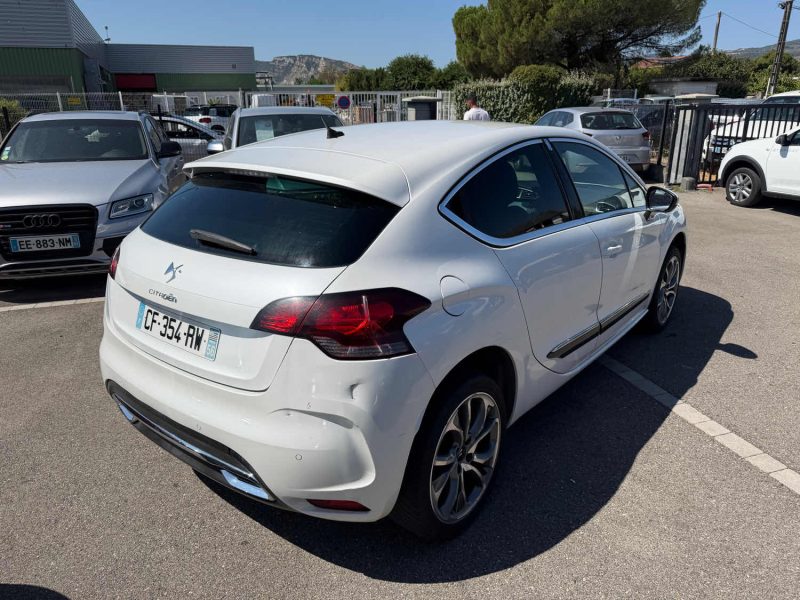 CITROEN DS4 1.6 E-HDI 110CH SO CHIC GARANTIE 