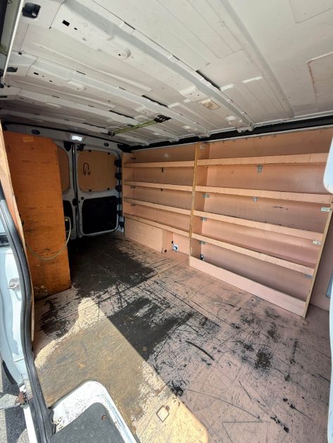 RENAULT TRAFIC L2H1 1300 1.6 DCI 125 GRAND CONFORT 