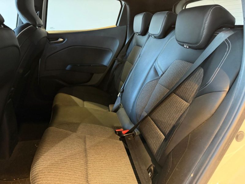 RENAULT CLIO 5 1.6 E-TECH 140 INTENS / PACK CITY 