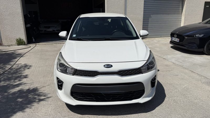 KIA RIO IV 1.0 T-GDI 100 ACTIVE 2019 / PREMIERE MAIN