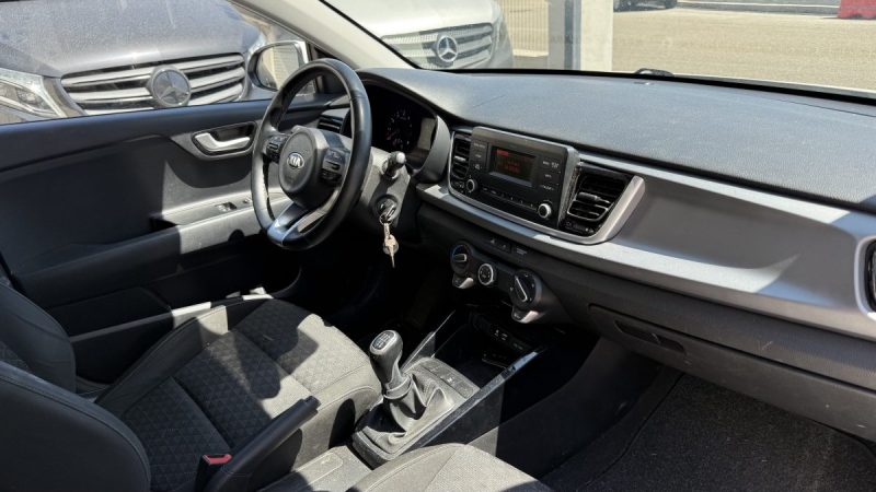 KIA RIO IV 1.0 T-GDI 100 ACTIVE 2019 / PREMIERE MAIN