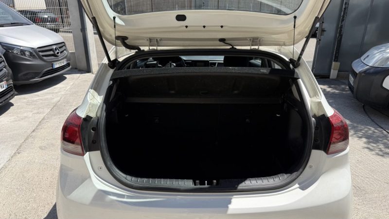 KIA RIO IV 1.0 T-GDI 100 ACTIVE 2019 / PREMIERE MAIN