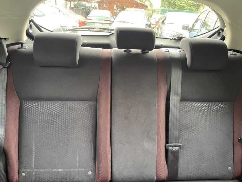 NISSAN JUKE NA46004 2011