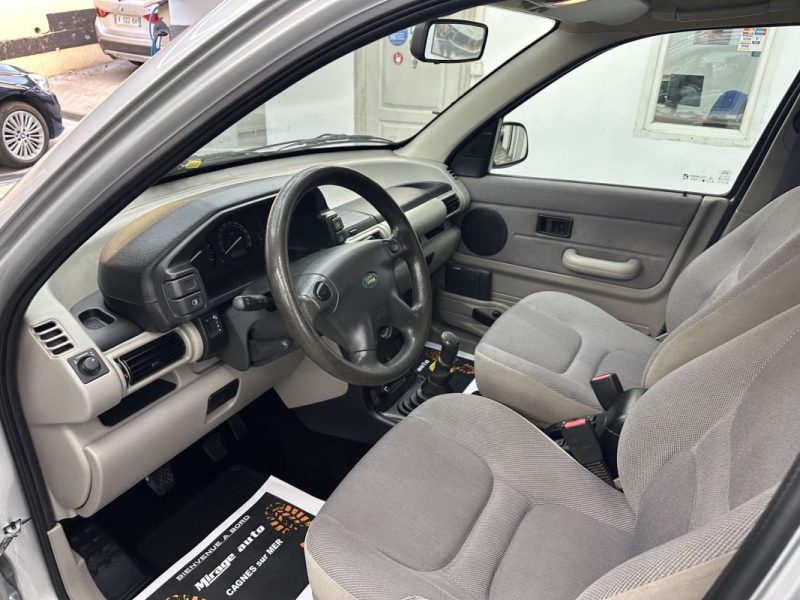 LAND ROVER FREELANDER 2.0 TD4 SE