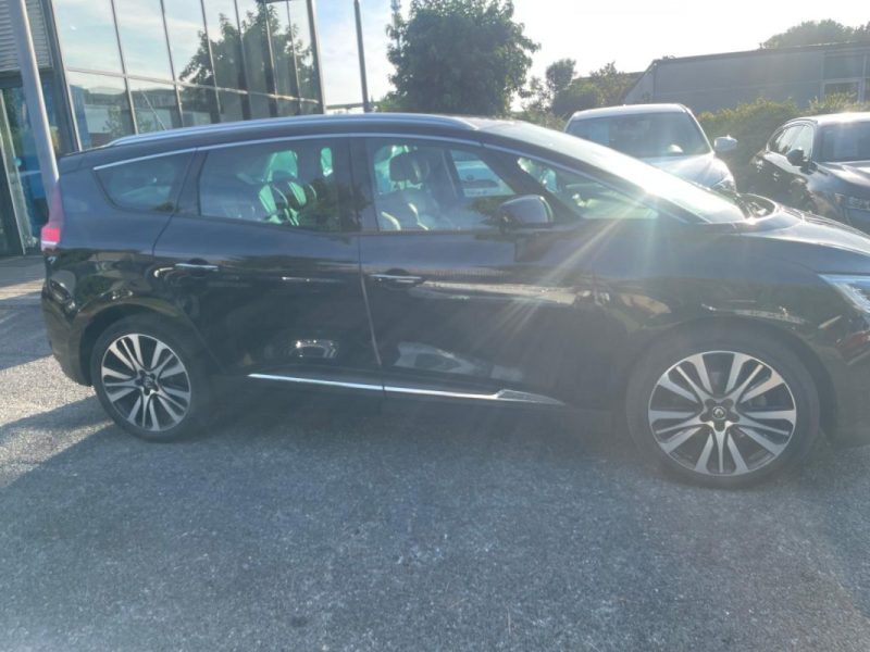 RENAULT GRAND SCENIC IV 1.6 DCI 160 INITIALE PARIS EDC