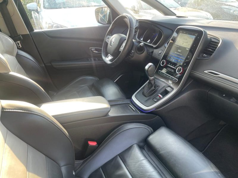 RENAULT GRAND SCENIC IV 1.6 DCI 160 INITIALE PARIS EDC