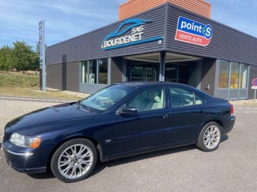 VOLVO S60 2.4L 170 KINETIC BOITE AUTO 5 CYL 2005 HAUT DAE GAMME