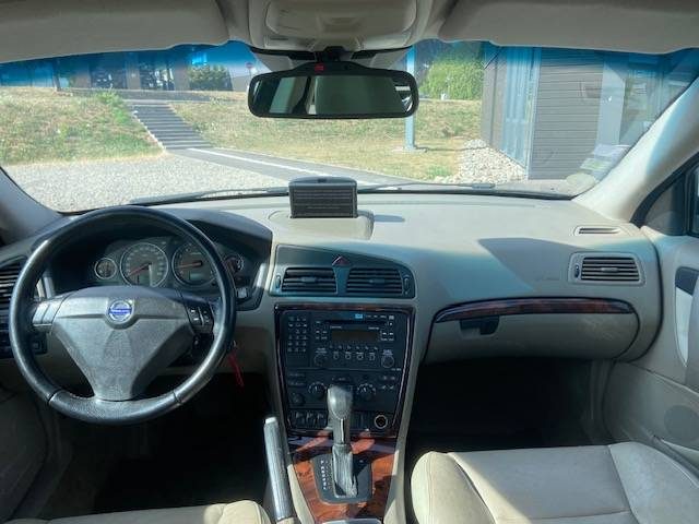 VOLVO S60 2.4L 170 KINETIC BOITE AUTO 5 CYL 2005 HAUT DAE GAMME