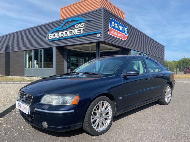 VOLVO S60 2.4L 170 KINETIC BOITE AUTO 5 CYL 2005 HAUT DAE GAMME