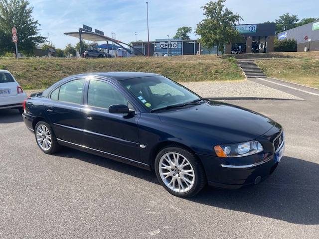 VOLVO S60 2.4L 170 KINETIC BOITE AUTO 5 CYL 2005 HAUT DAE GAMME