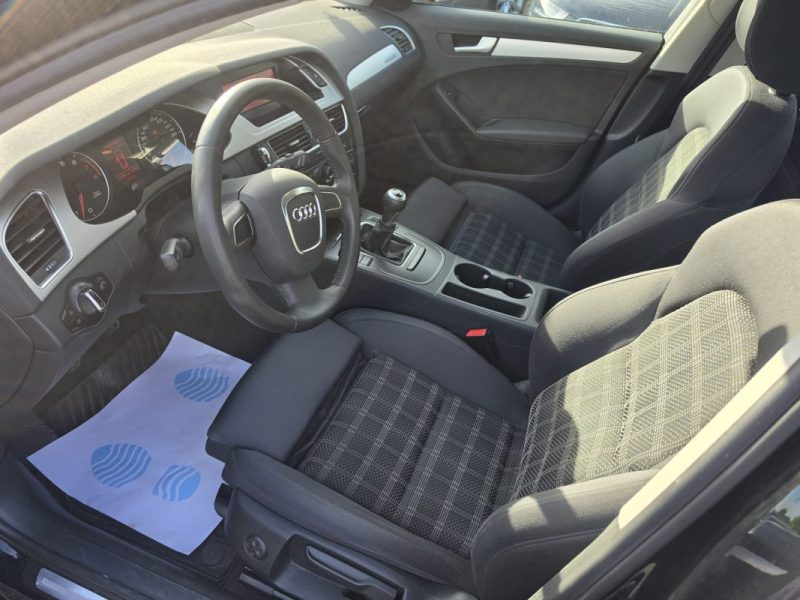AUDI A4  3.2 V6 FSI QUATTRO AMBITION 2009 - 52386 KM