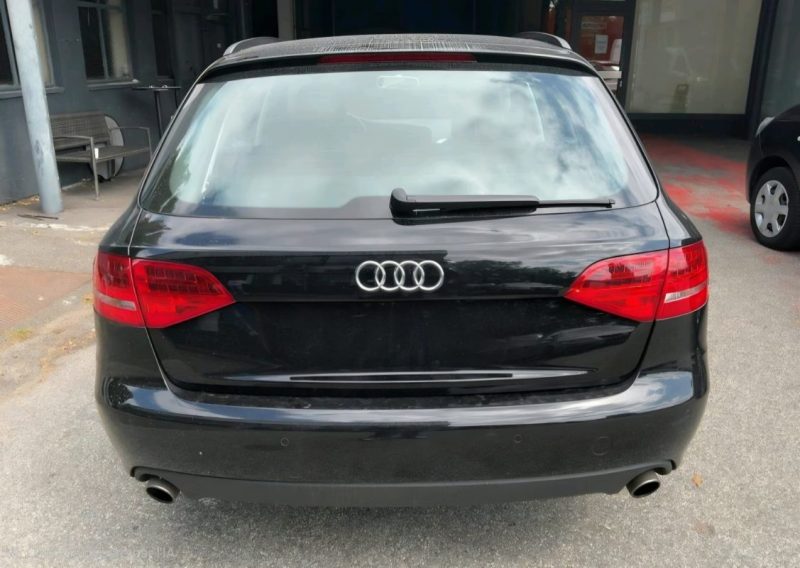 AUDI A4  3.2 V6 FSI QUATTRO AMBITION 2009 - 51365 KM
