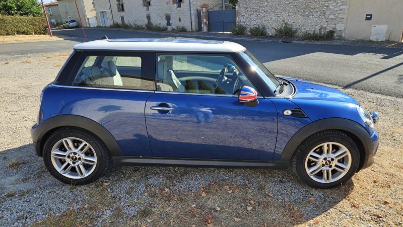 MINI COOPER F56 1.6I 122CH CHILI RADAR AR TOIT PANO CLIM AUTO